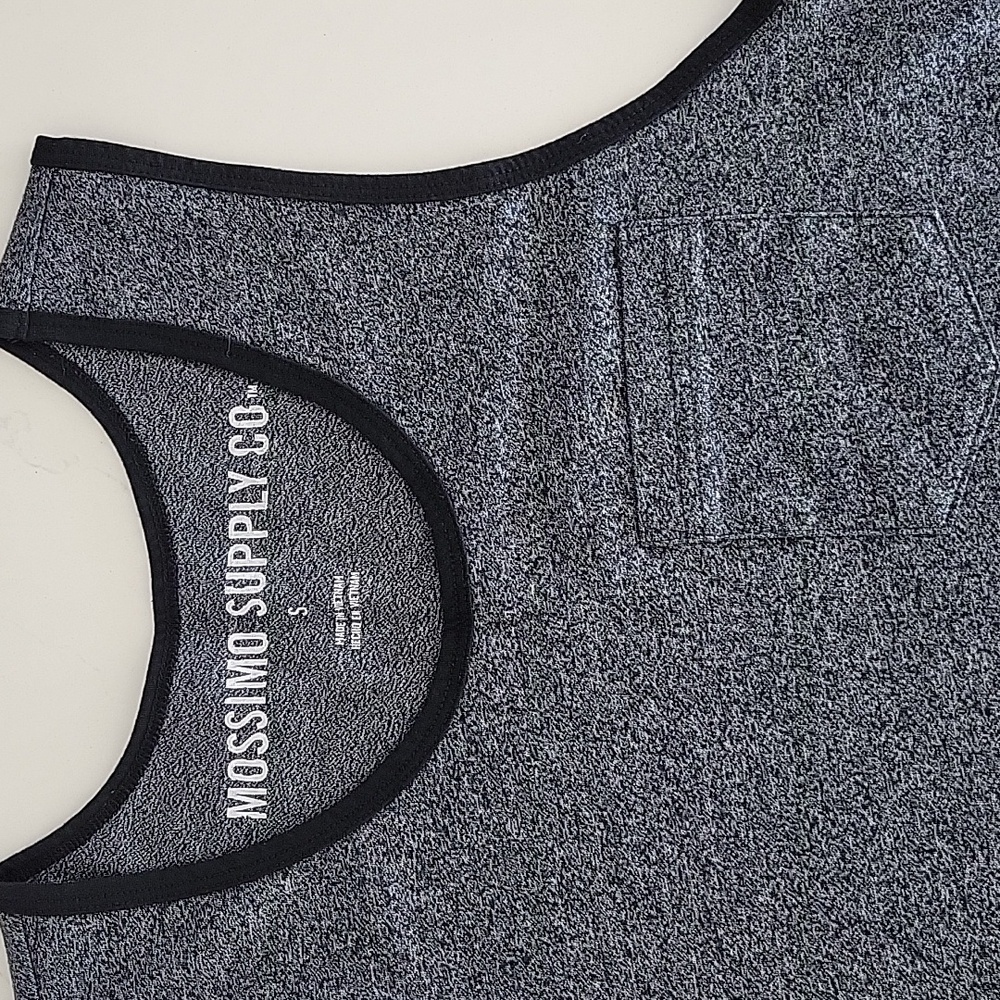Mens Tank Bundle - Picture 4 of 6